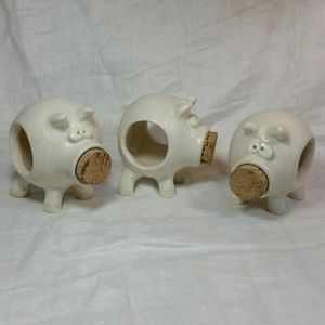 Set of 3 Stoneware Pottery Pigs NAPKIN RINGS Cork Pigs N Pots